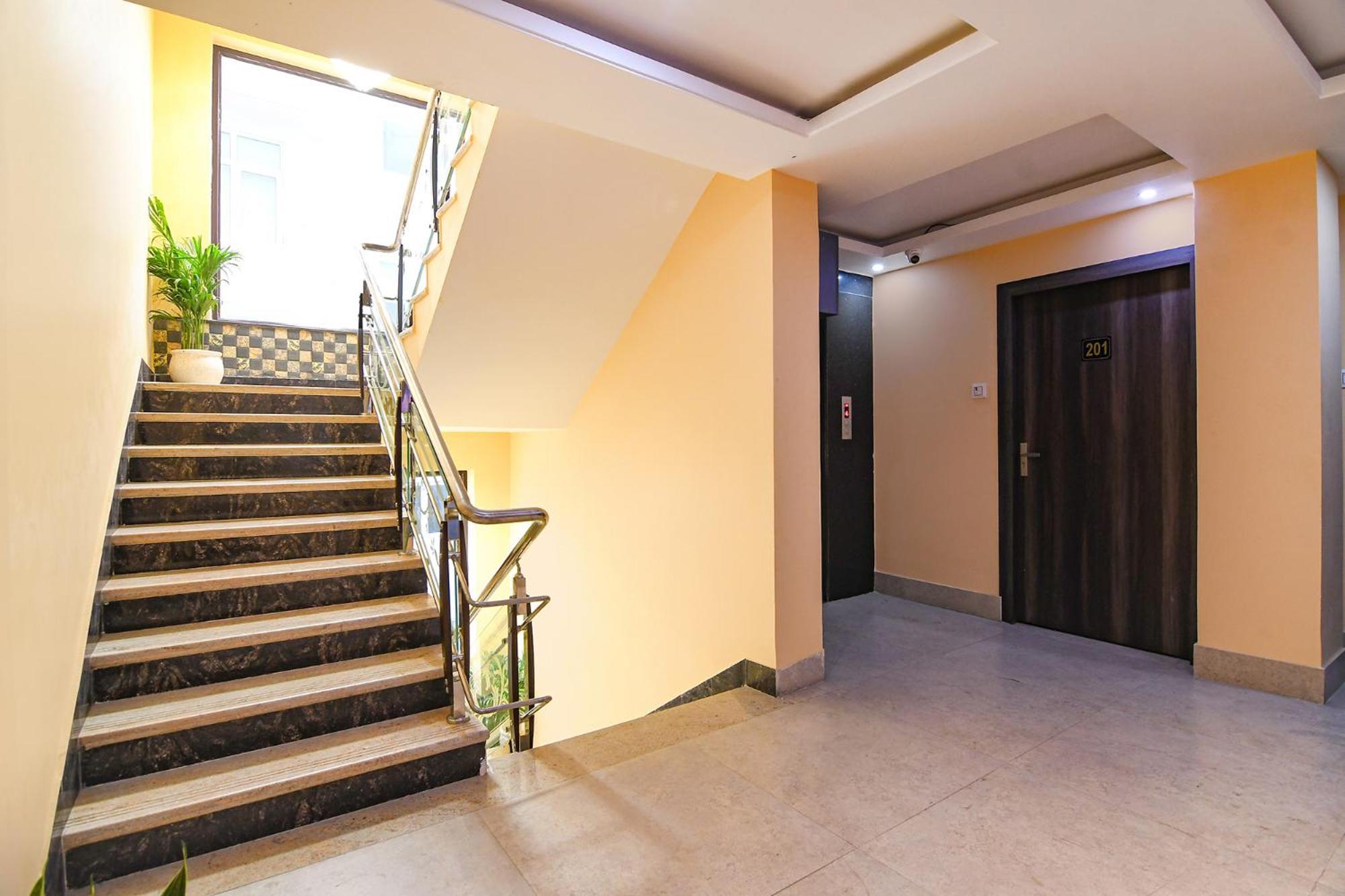 Fabhotel Prime Familto Колката Екстер'єр фото